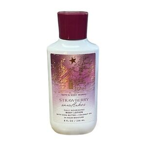 Bath & Body Works Strawberry Snowflakes Daily Nourishing Body Lotion